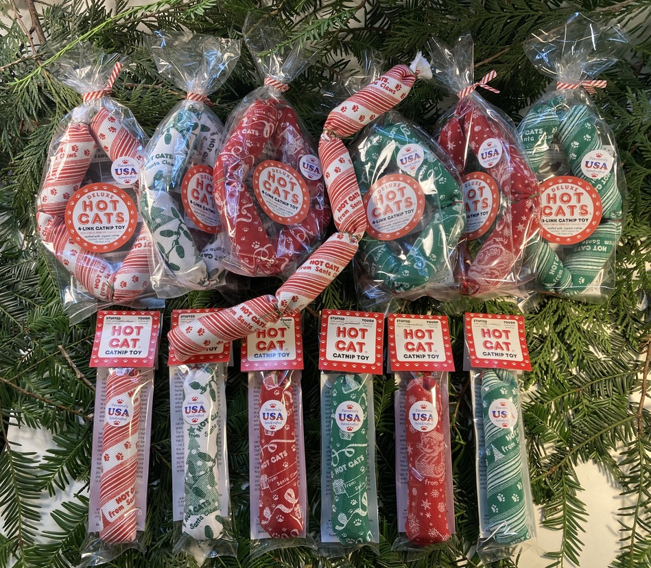 Santa Claws holiday cat toys